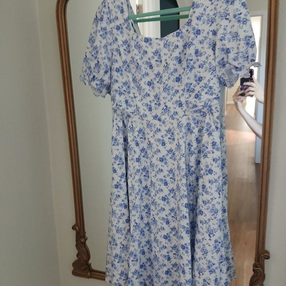 Beautiful NWOT Belle Poque Dress with Pockets size Medium - Picture 3 of 9